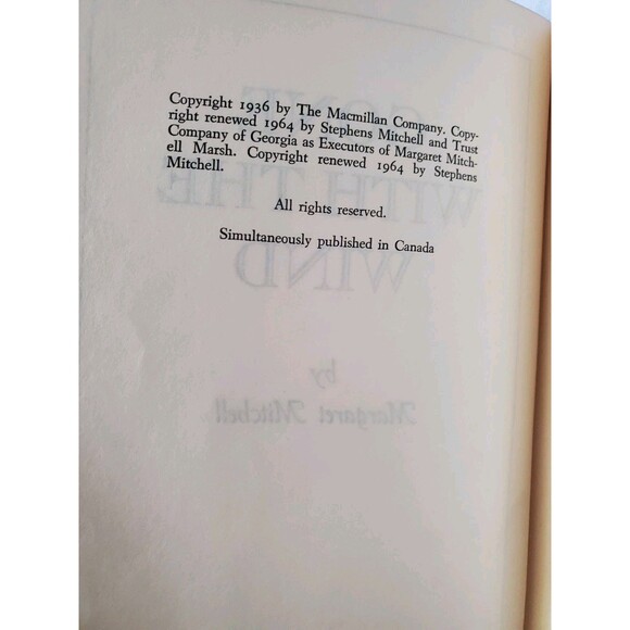 Gone with the Wind Book 1964 Margaret Mitchell Beige Moderate Wear Macmillan - Picture 4 of 10